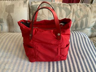 Bolso nylon Zara de segunda mano por 17 EUR en Eslida en WALLAPOP