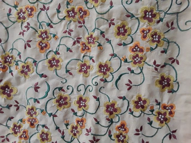 Funda cojines bordados