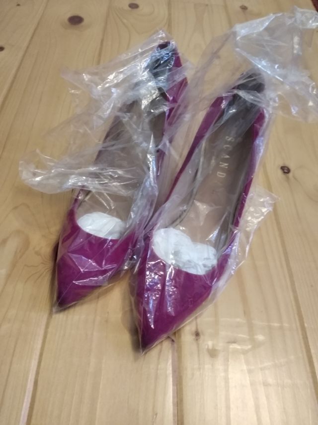 Zapatos Scandal fucsia. Talla 38.