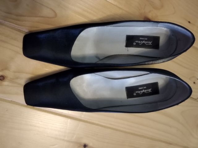 zapatos de tacón. muy elegantes. T38