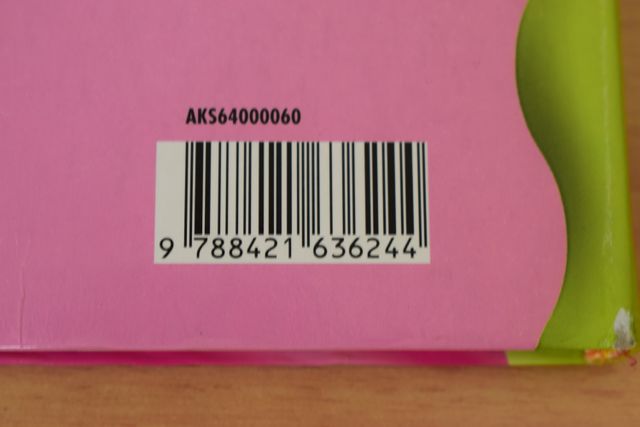 Libro Kika superbruja y la magia del circo