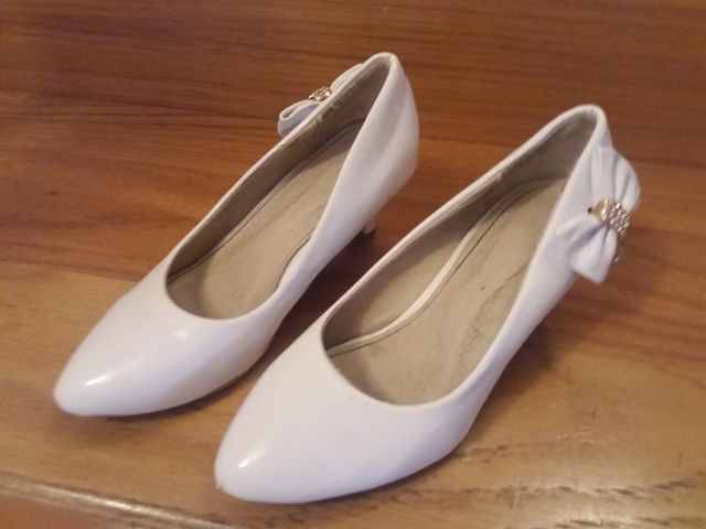 Zapatos niña talla 31.