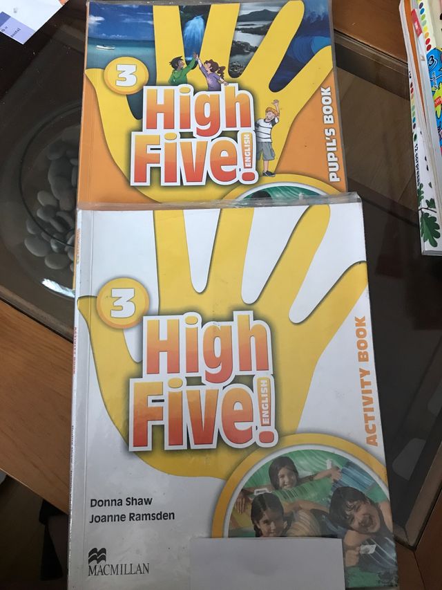 High five , 3 primaria , ed macmillan