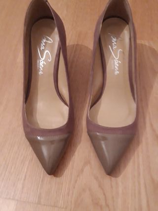 Zapato tacón de ante Camel