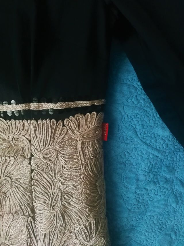 Abrigo / chaqueta bordada NUEVA Flamenco