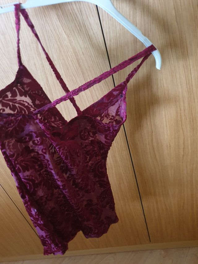 Camista stradivarius semitransparente