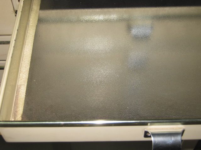 Mueble de dentista antiguo en buen estado