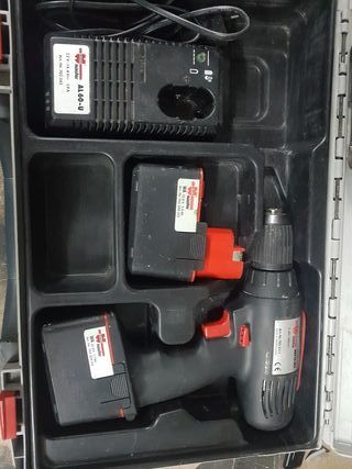2 taladros WURTH con 2 baterias de segunda mano por 222 EUR en Málaga en  WALLAPOP