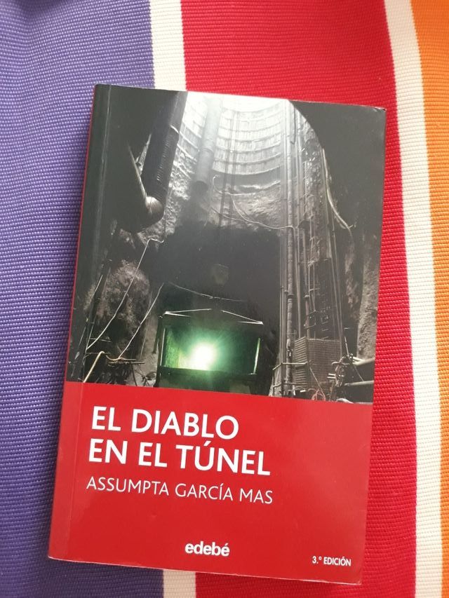 Libro El diablo en el túnel