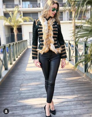 Chaqueta pelo natural Highly preppy de segunda mano por 140 EUR en Vinaros  en WALLAPOP