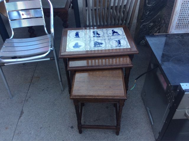 Mueble Mesitas Zarautz de segunda mano por 99 € en Vilanova i la Geltrú