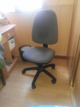 En Oficina Mano Sillas Segunda De Valladolid Wallapop f6IY7gybv