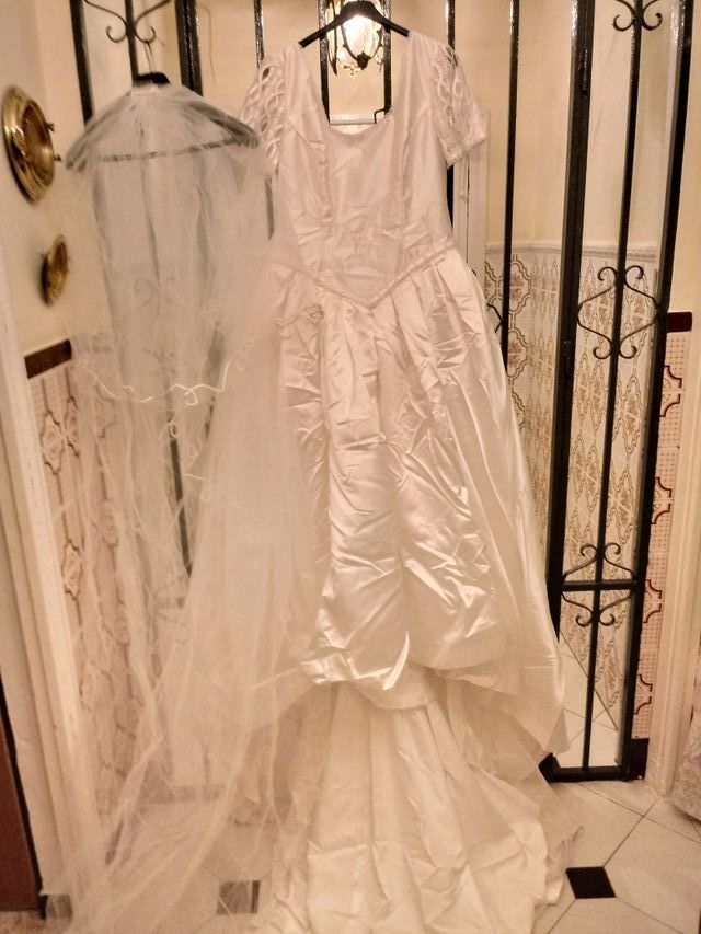 TRAJE DE NOVIAS