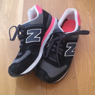 new balance negras y rosas
