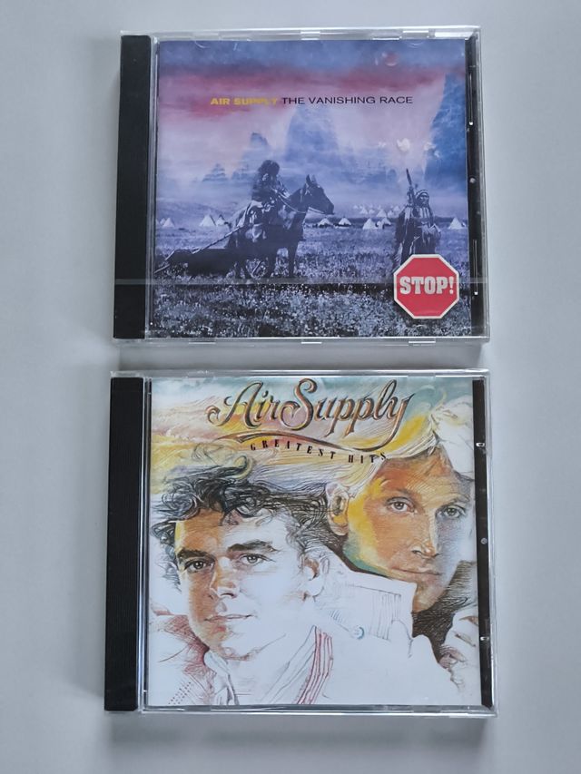 THE DOOBIE BROTHERS. BARCLAY JAMES HARVEST. CDs.