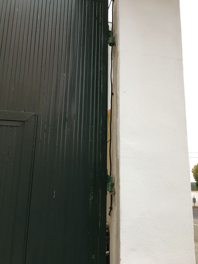 Puertas de garaje de segunda mano por 230 € en Paracuellos de La Vega