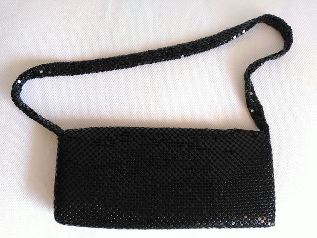 Bolso negro metalizado