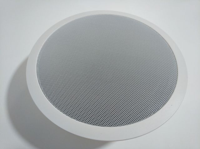 KIT HILO MÚSICAL CON ALTAVOCES DE TECHO NUEVO. de segunda mano por 220