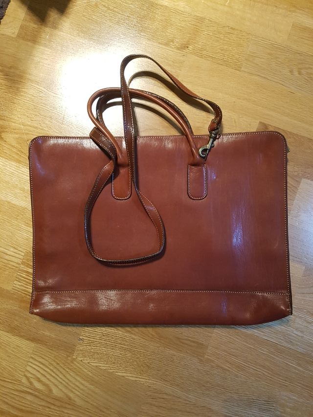 Maletín de piel