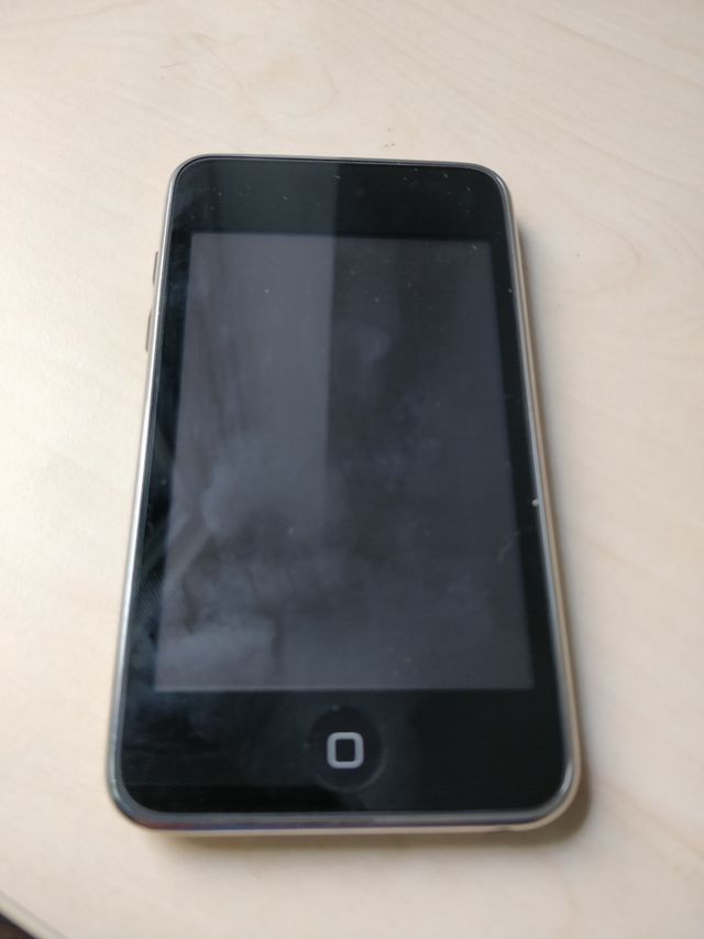 iPod Touch 2 gen 8GB