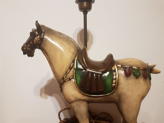 Lampada a forma di cavallo in legno - Collezione - Ultima offerta