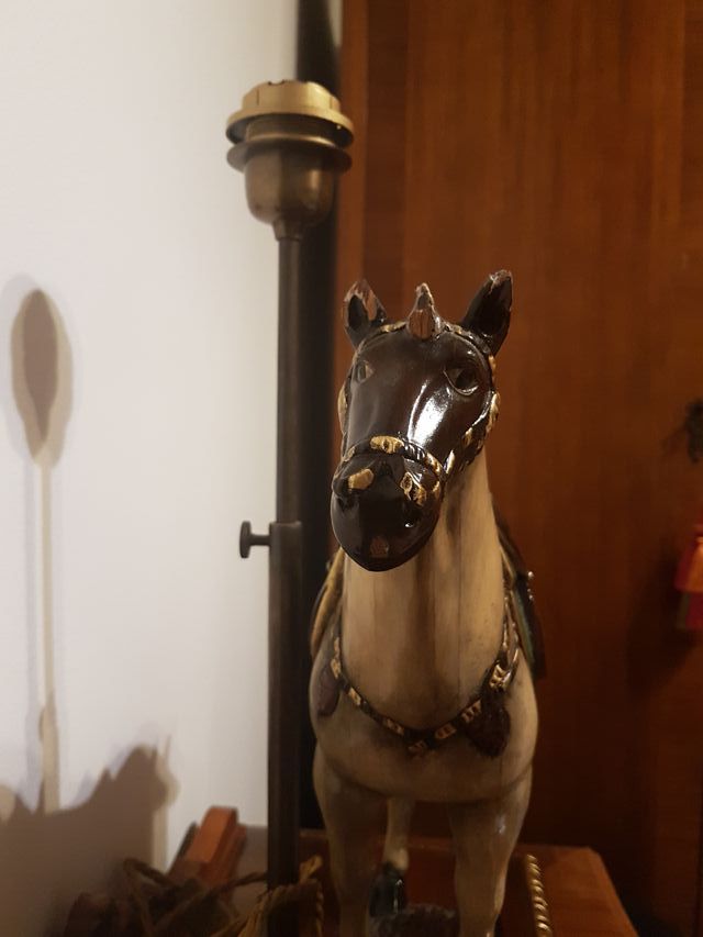 Lampada a forma di cavallo in legno - Collezione - Ultima offerta