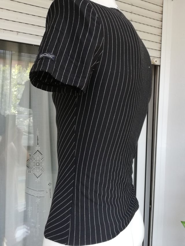 Camiseta pico hombre rayas de Hom