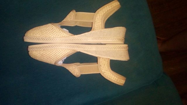 SANDALIAS(SIN ESTRENAR)