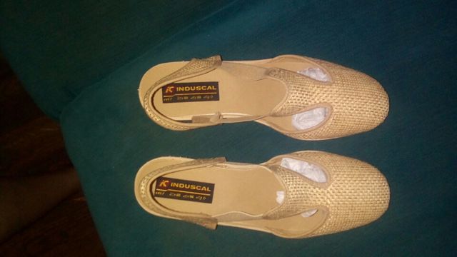 SANDALIAS(SIN ESTRENAR)