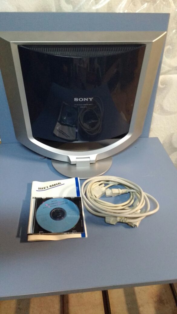 Monitor plano de ordenador Sony 19"