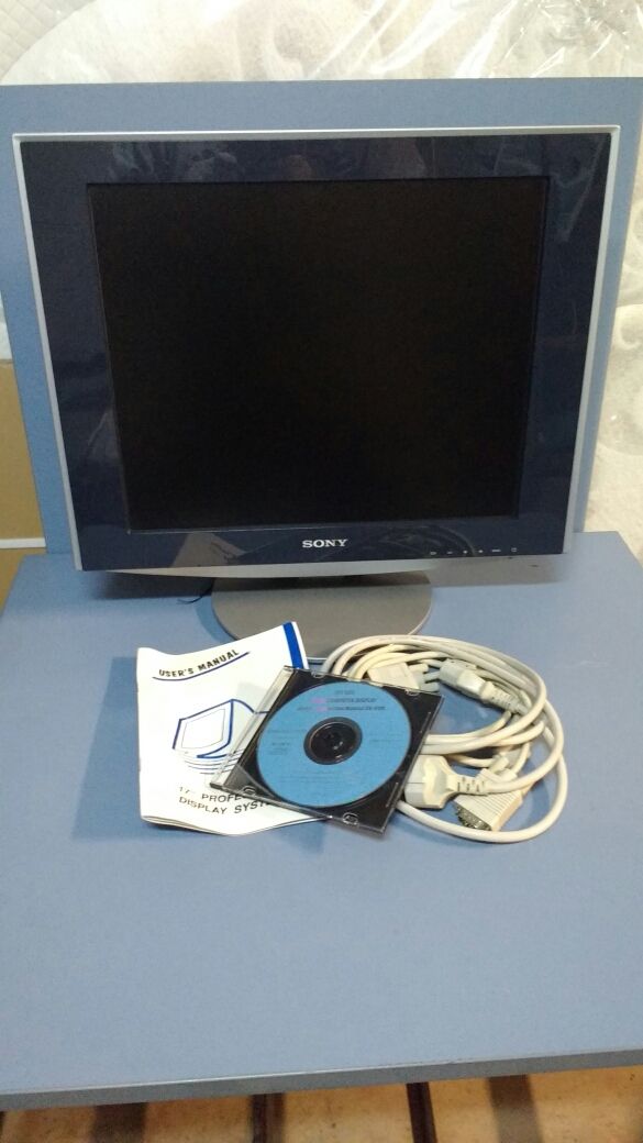 Monitor plano de ordenador Sony 19"