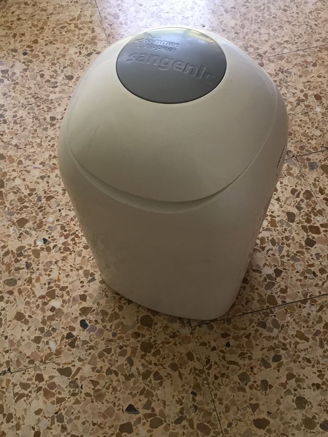 Papelera  pañales Sangenic sin olores