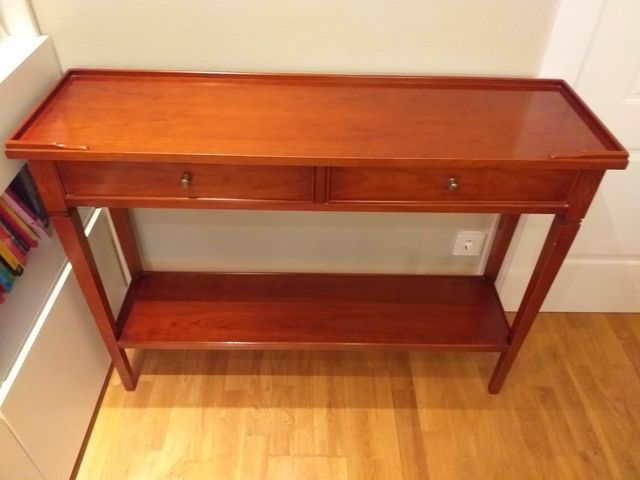 Consola, mueble recibidor