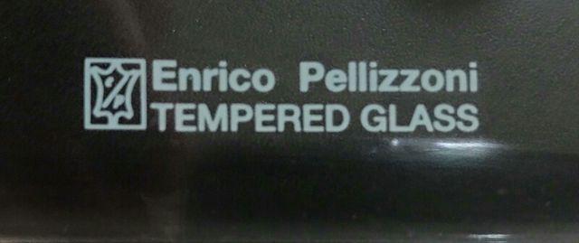 Tavolo da pranzo in cristallo, design italiano