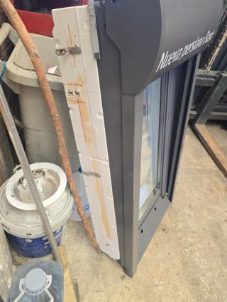 NUEVA exposicion PERSIANA BASIC VELUX