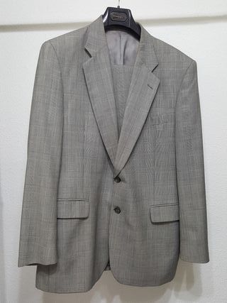 Traje hombre Cortefiel de segunda mano por 17 EUR en Bilbao en WALLAPOP