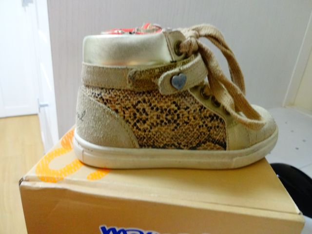 Zapatilla botin niña mayoral nº 26