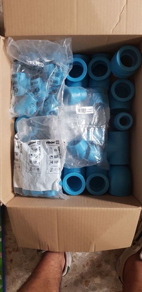 Adaptadores Para Tuberías De Agua.