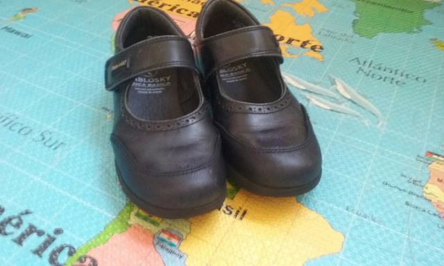 zapatos escolares. 31
