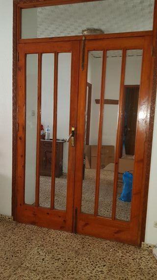 Puertas de madera con cristal de segunda mano en WALLAPOP