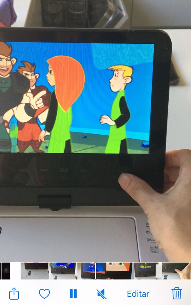 DVD portátil LG, con patalla portátil