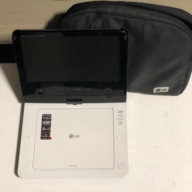 DVD portátil LG, con patalla portátil