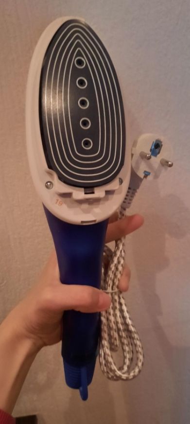 PLANCHA DE VAPOR .DESINFECTA .QUITA PELUSAS