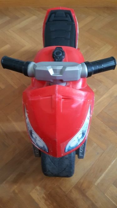 Moto corre pasillos Moltó Premium.