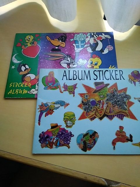 Albums llenos de Stickers muy antiguos
