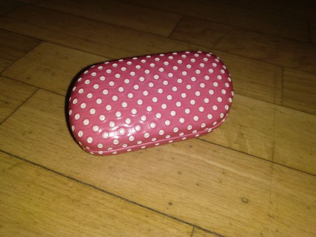 Cajita porta lentillas