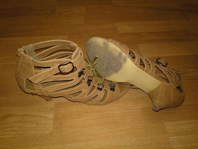 Sandalias piel número 37