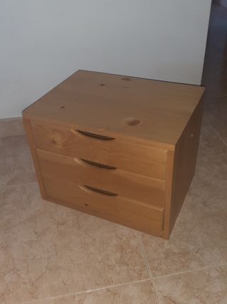Mueble con cajones de segunda mano en WALLAPOP