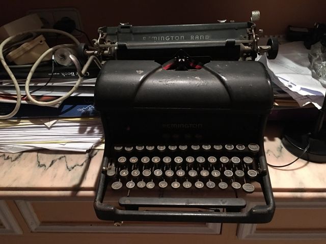 Maquina de escrbir antigua Remington Rand