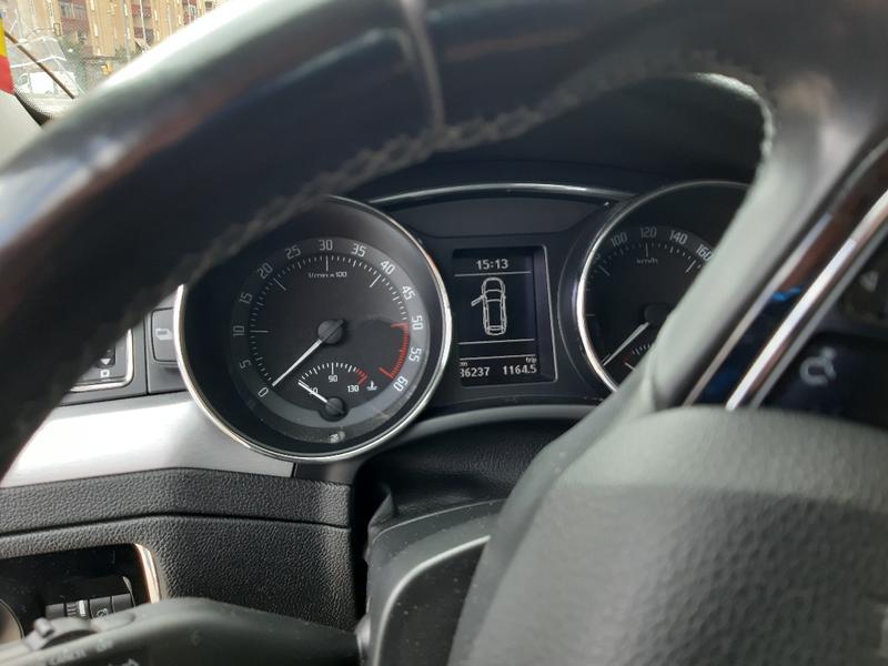 Skoda Superb 2015 - foto 1